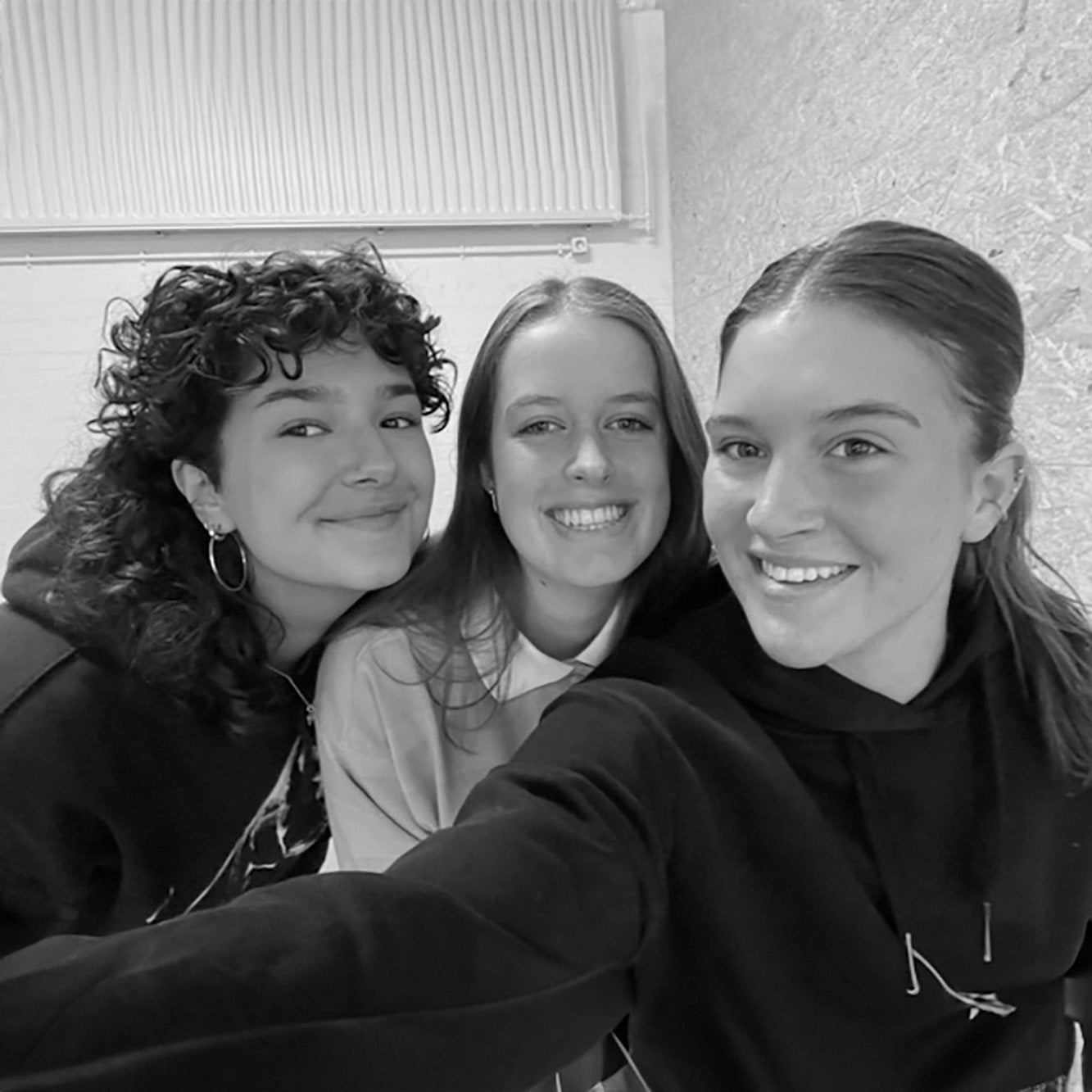 Sil, Teddy & Zenna - Cap Escape